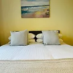 Family Fun Or Besties Getaway * 웨스트포트